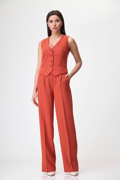 Брючный костюм из ткани с жилетом и двубортным жакетом Anelli 1298 мандарин - фото 3