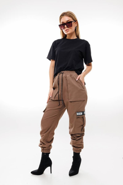 Брюки карго с накладными карманами и резинкой Ambera Style 1067 кофе - фото 2