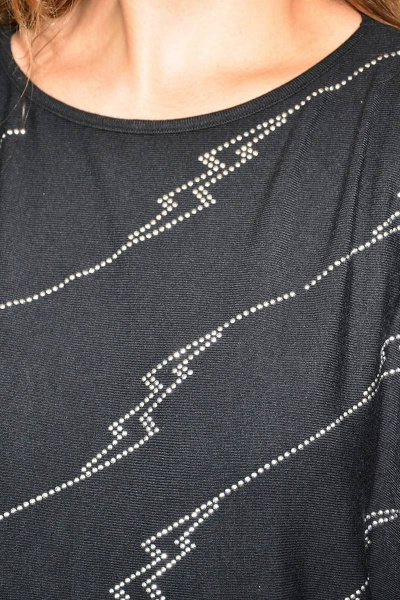 Джемпер черный с летучими рукавами и стразами Needle 529/2 черный - фото 3