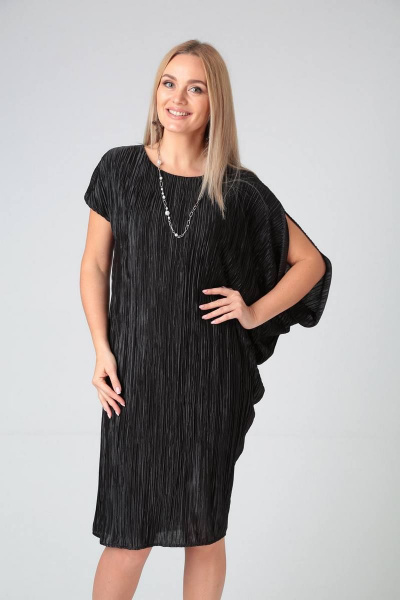 Нарядное черное платье с драпировкой и асимметричным рукавом Gamma Gracia 529 черный - фото 1