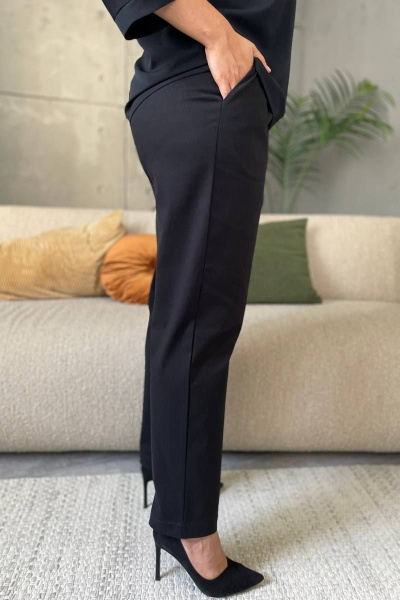 Джинсовые брючки со зауженным низом и накладными карманами Rumoda 2071 черный - фото 5