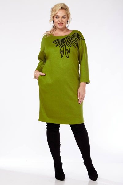 Платье из трикотажа с вышивкой, свободный крой SVT-fashion 587 олива - фото 1