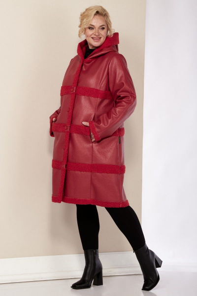 Демисезонная дубленка из экокожи с капюшоном и разрезами Celentano 2041.2 алый - фото 8