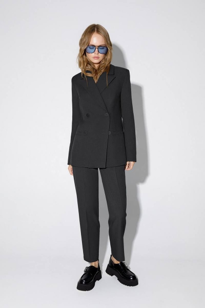 Гардеробный серый жакет из текстиля с классическим силуэтом PiRS 4637 графит - фото 1