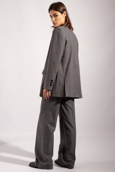 Длинный жакет из полосатого текстиля с пуговицами PINA 10442 серый - фото 3