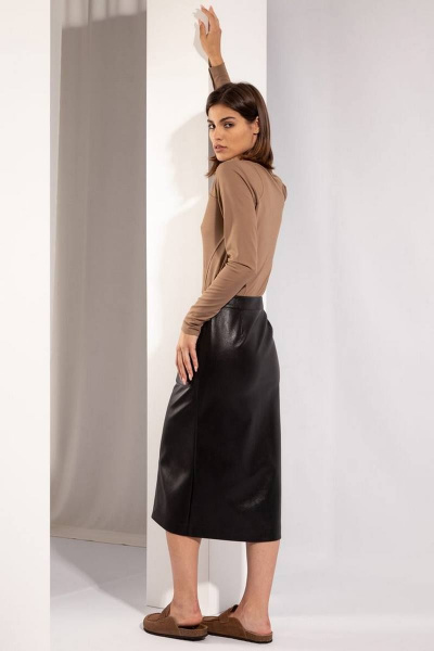 Классическая женская юбка из экокожи с карманами и пуговицами PINA 3807 - фото 3