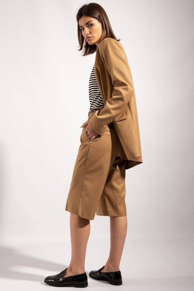 Бежевые женские шорты из текстиля до середины колена PINA 40106 - фото 7