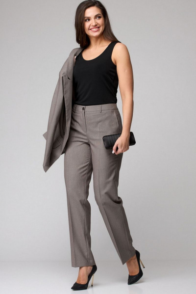 Демисезонные прямые брюки с заутюженными стрелками БелЭльСтиль 596-2_79_22 бежево_коричневый - фото 2