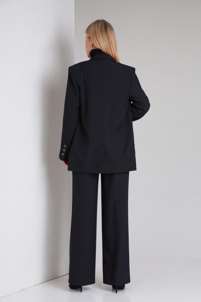 Черный свободный костюм из текстиля с брюками и жакетом DOGGI 2908 черный - фото 5