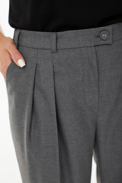 Деловой костюм брюки и жилет свободного силуэта из текстиля MALI 723-056 серый - фото 15