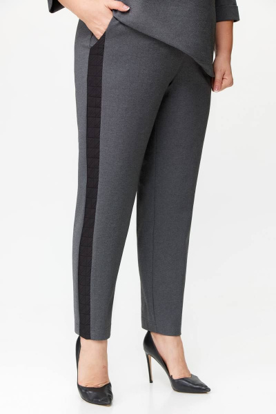 Деловой комплект блуза и брюки в демисезонном стиле DaLi 4549.1 серый - фото 6