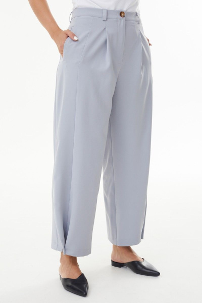 Демисезонный трикотажный топ с асимметричными бретелями AURA otd 2122 молочный - фото 6