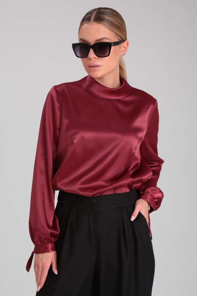 Демисезонная красная блузка из гладкой ткани с пуговицами Angelina & Сompany 880 - фото 4