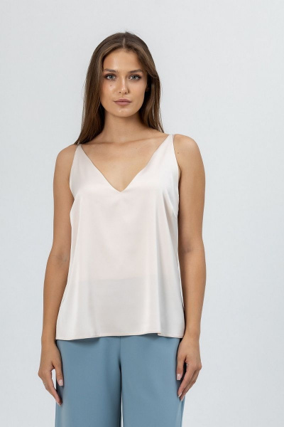 Базовый шелковый топ с глубоким вырезом Atelero 1080Ш бежевый - фото 1