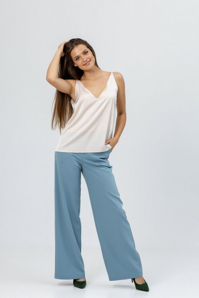 Базовый шелковый топ с глубоким вырезом Atelero 1080Ш бежевый - фото 3