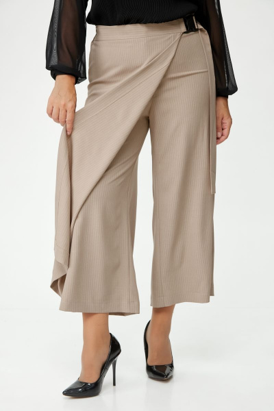 Кюлоты из текстиля с запахом и резинкой сзади Michel chic 827 бежевый - фото 2