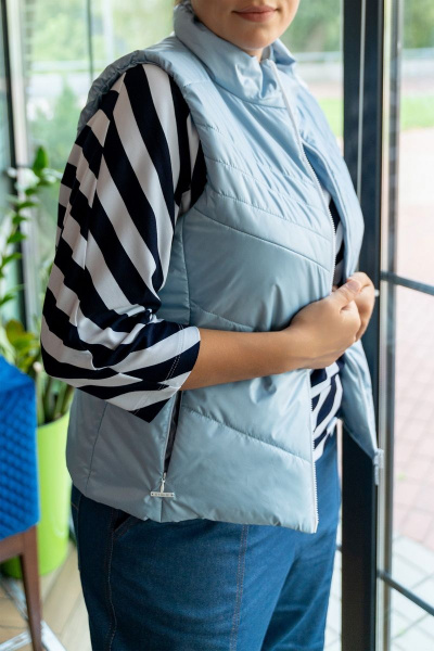 Жилет демисезонный с застёжкой на тесьму-молнию Andina 1013 голубой - фото 10