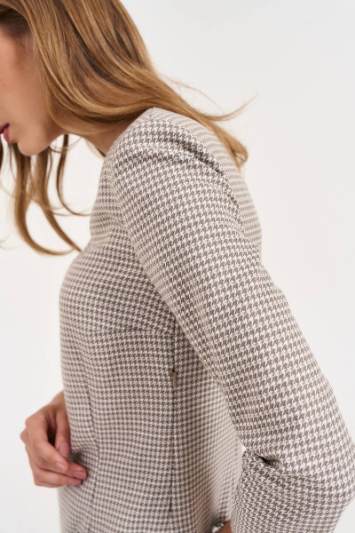 Платье с накладными карманами и разрезом по переду LeNata 11338 лапка - фото 10