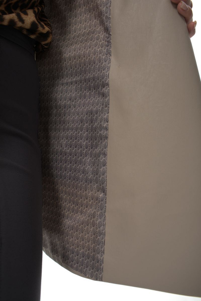 Жакет-тренч двубортный из эко-кожи с поясом демисезонный Abbi 6006 бежевый - фото 11