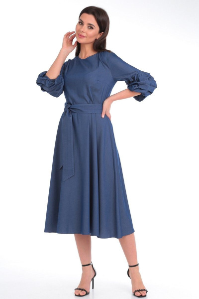 Джинсовое платье расклешенное с вырезом и нагрудными вытачками Angelina & Сompany 728 - фото 1