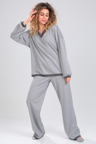 Комплект джемпер и брюки из трикотажа с высокой посадкой Angelina & Сompany 831 - фото 3