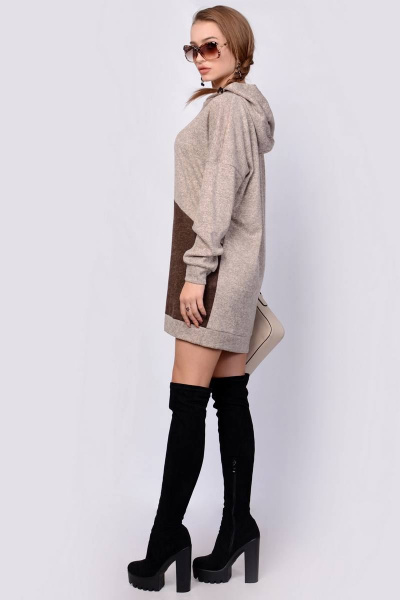 Демисезонный джемпер из вискозы и трикотажа свободного кроя Patriciа F14968 бежевый,коричневый - фото 2