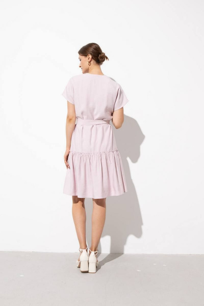 Летнее свободное платье с воланами, поясом и карманами Femme & Devur 80164 1.14F(170) - фото 3