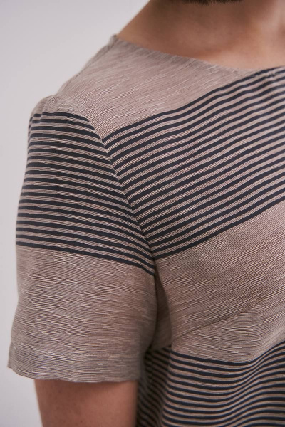 Джемпер в мультиколор и розовый с плотной трикотажной тканью Femme & Devur 70239 1.55F(170) - фото 3