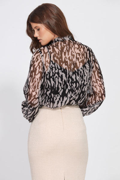 Блуза и топ из атласной ткани с принтом на каждый день EOLA 2459 беж-черный - фото 2