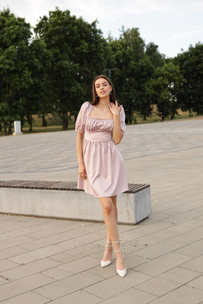 Пушковое платье из атласа с кружевом и широким поясом STUCILLI 1016 пудра - фото 1