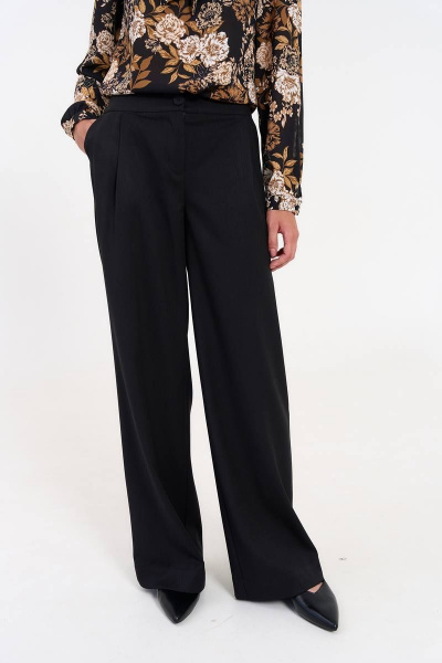 Демисезонные брюки прямого кроя с карманами и складками LeNata 11346 черный - фото 7