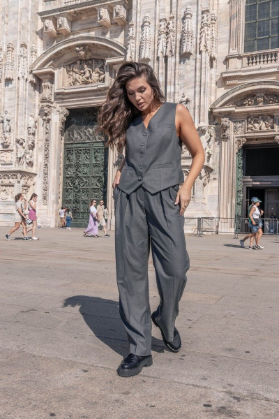 Деловой костюм брюки и жилет свободного силуэта из текстиля MALI 723-056 серый - фото 1