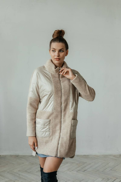 Пальто комбинированное демисезонное бежевое на замке со стильными деталями Стильная леди М-671 бежевый - фото 10