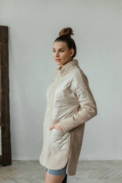 Пальто комбинированное демисезонное бежевое на замке со стильными деталями Стильная леди М-671 бежевый - фото 4