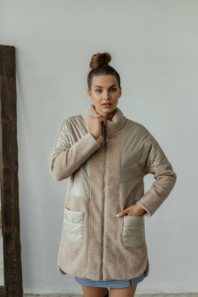 Пальто комбинированное демисезонное бежевое на замке со стильными деталями Стильная леди М-671 бежевый - фото 1