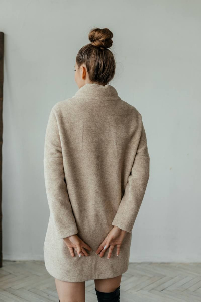 Пальто комбинированное демисезонное бежевое на замке со стильными деталями Стильная леди М-671 бежевый - фото 5