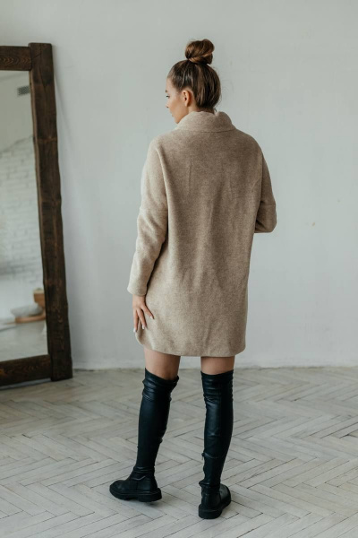 Пальто комбинированное демисезонное бежевое на замке со стильными деталями Стильная леди М-671 бежевый - фото 8