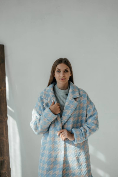 Пальто Стильная леди М-665 голубой - фото 6