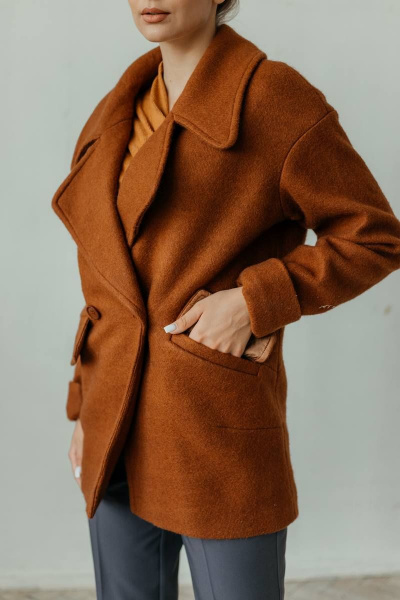 Коричневое полупальто оверсайз на подкладке Стильная леди М-667 терракот - фото 9