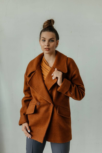 Коричневое полупальто оверсайз на подкладке Стильная леди М-667 терракот - фото 2
