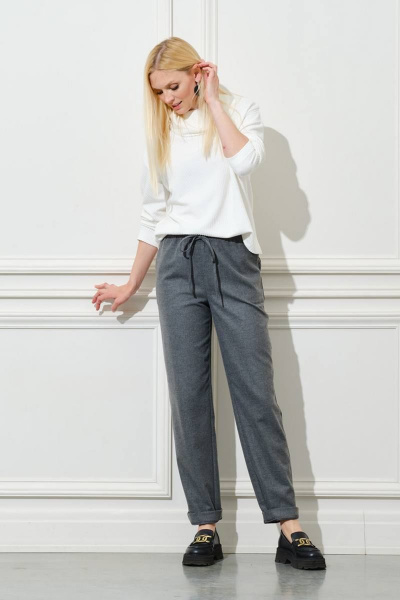 Брюки из текстиля серого цвета для ежедневного образа Achosa 463 серый - фото 2