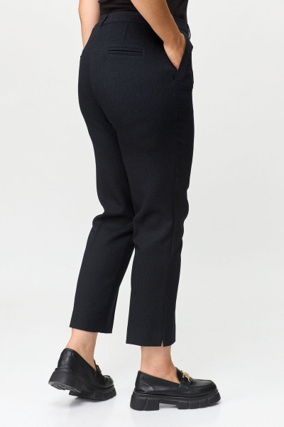 Классические брюки из плотной ткани с заужением к низу БелЭльСтиль 546-1_56_22 черно-серые - фото 3