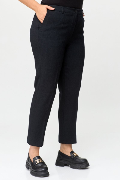 Классические брюки из плотной ткани с заужением к низу БелЭльСтиль 546-1_56_22 черно-серые - фото 1