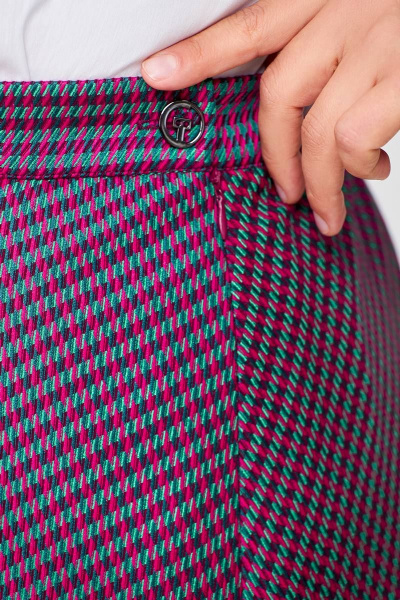 Миди-юбка А-силуэта из эластичной ткани с потайной молнией Swallow 685.1 зелено-бордовая_лапка - фото 10