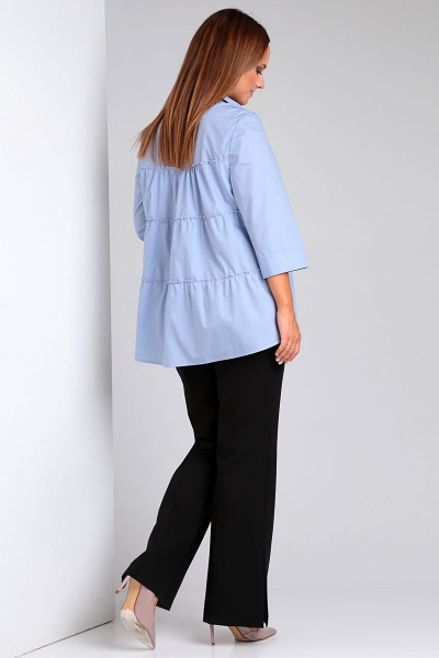 Классическая свободная блуза на пуговицах с ярусами Таир-Гранд 62429 голубой - фото 3