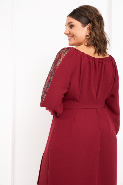 Нарядное платье с гипюром и сборками с поясом Almirastyle 316 бордо - фото 6