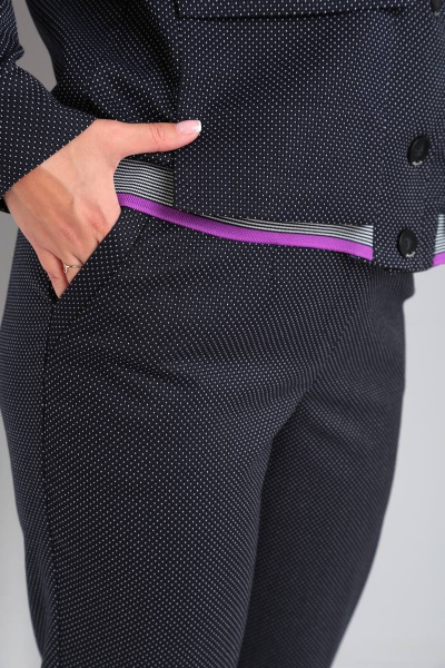 Деловой комплект бомбер и зауженные брюки TVIN 7659 сирень - фото 12