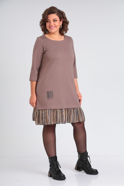 Бежевое трикотажное платье с принтом, карманами и молнией Michel chic 2143 капучино - фото 3