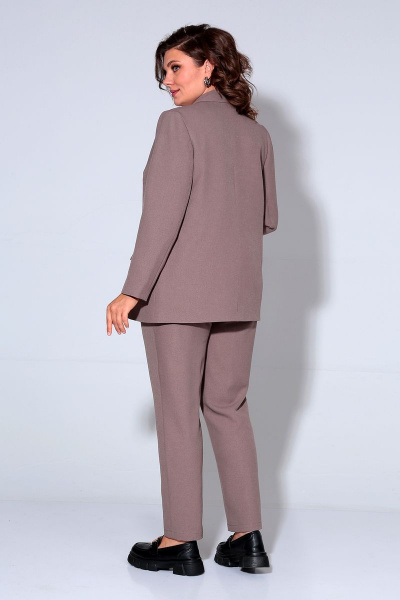 Деловой костюм бежевого цвета с жакетом и брюками Liona Style 858 мокко - фото 4