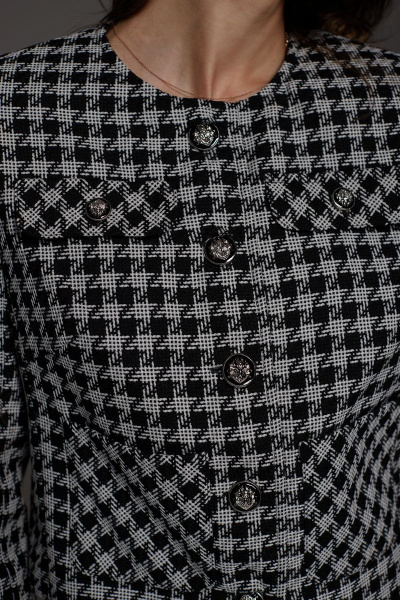 Элегантный костюм из фактурной ткани с жакетом и юбкой DAVA 126 черный+серый - фото 3